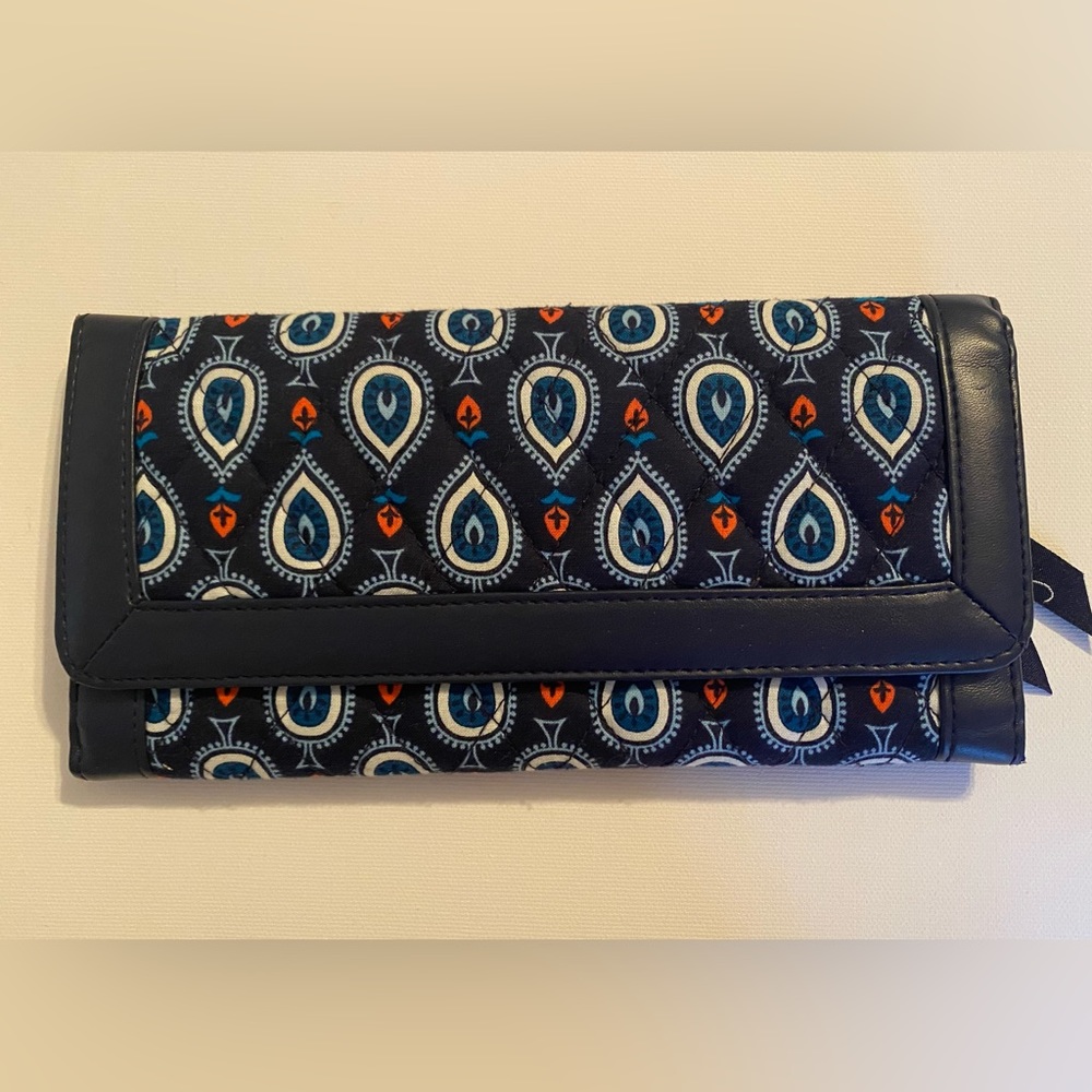 Very Bradley tri fold wallet